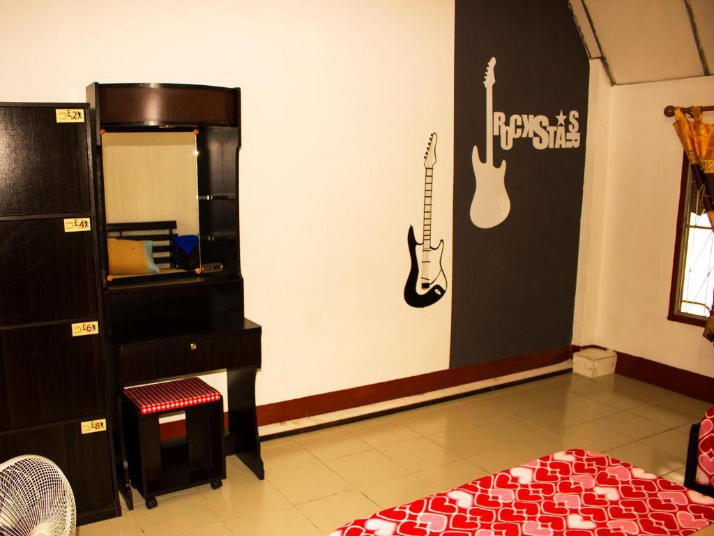 Walkinn Guesthouse 1 Chiang Mai Zimmer foto